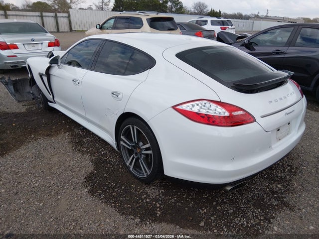 2013 PORSCHE PANAMERA WP0AA2A72DL017475 Photo 2