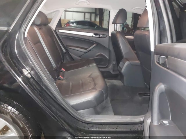 Продаж на аукціоні авто 2015 Volkswagen Passat 1.8t Wolfsburg Edition, vin: 1VWAS7A31FC067887, номер лоту: 44511540