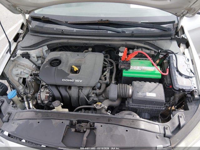 44511553 :رقم المزاد ، 5NPD74LF7HH175977 vin ، 2017 Hyundai Elantra Se مزاد بيع