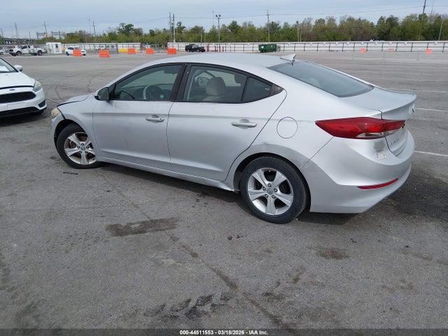 44511553 :رقم المزاد ، 5NPD74LF7HH175977 vin ، 2017 Hyundai Elantra Se مزاد بيع