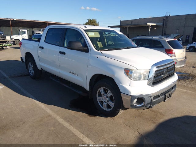 44511556 :رقم المزاد ، 5TFEM5F18BX021986 vin ، 2011 Toyota Tundra Grade 4.6l V8 مزاد بيع