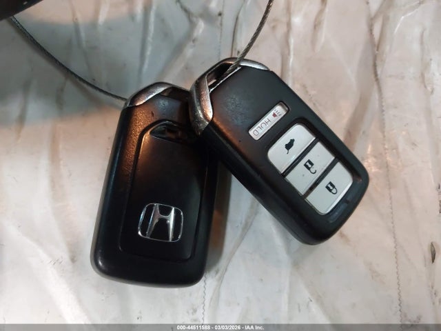 5FNYF5H16GB037061 Honda PILOT LX
