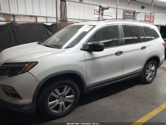 5FNYF5H16GB037061 Honda PILOT LX