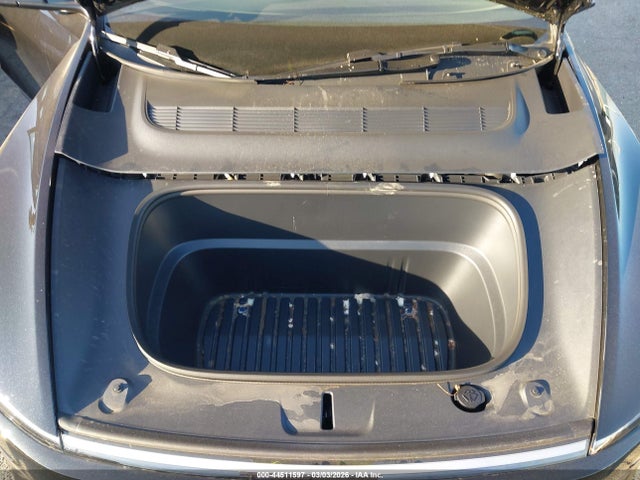 2026 TESLA MODEL Y 7SAYGDED1TF451710 Photo 9