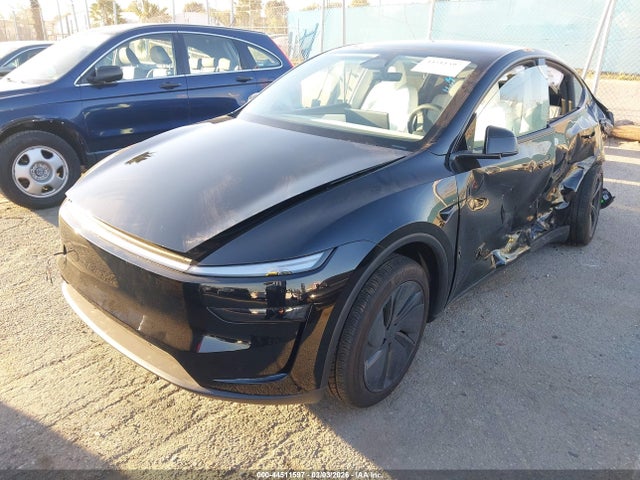 2026 TESLA MODEL Y 7SAYGDED1TF451710 Photo 1