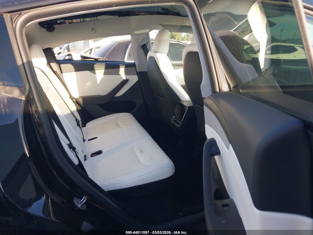 2026 TESLA MODEL Y 7SAYGDED1TF451710 Photo 7