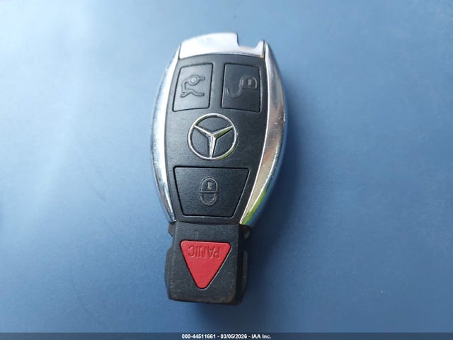 55SWF4JB7GU098566 Mercedes-Benz C 300