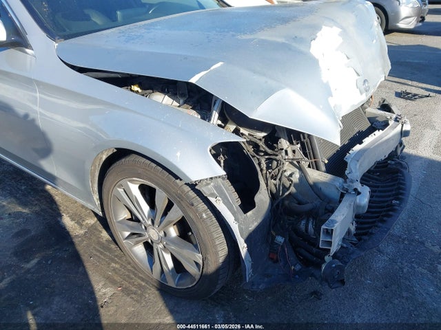 55SWF4JB7GU098566 Mercedes-Benz C 300