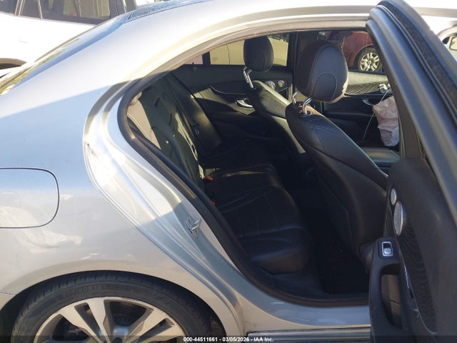 55SWF4JB7GU098566 Mercedes-Benz C 300