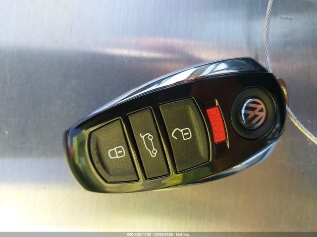 Продаж на аукціоні авто 2013 Volkswagen Touareg Tdi Lux, vin: WVGEP9BP8DD013928, номер лоту: 44511732