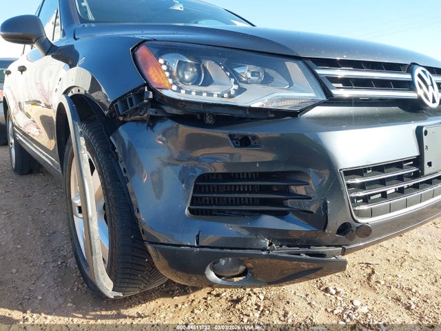 Продаж на аукціоні авто 2013 Volkswagen Touareg Tdi Lux, vin: WVGEP9BP8DD013928, номер лоту: 44511732