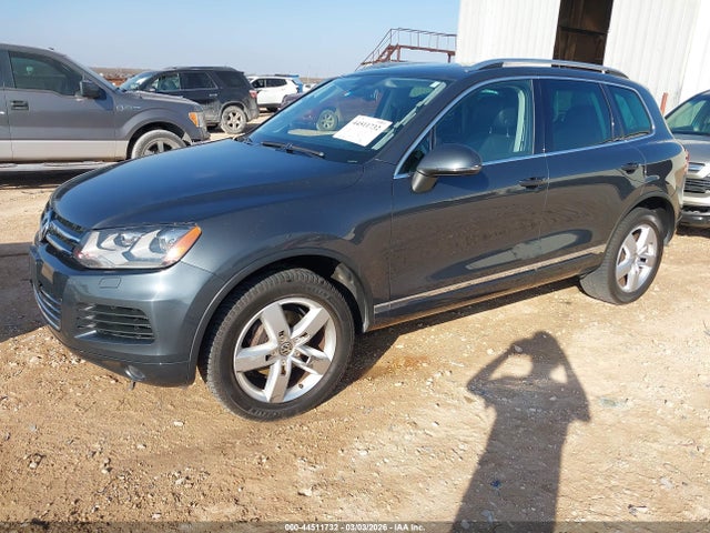 Продаж на аукціоні авто 2013 Volkswagen Touareg Tdi Lux, vin: WVGEP9BP8DD013928, номер лоту: 44511732