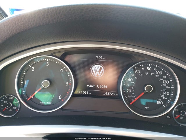 Продаж на аукціоні авто 2013 Volkswagen Touareg Tdi Lux, vin: WVGEP9BP8DD013928, номер лоту: 44511732