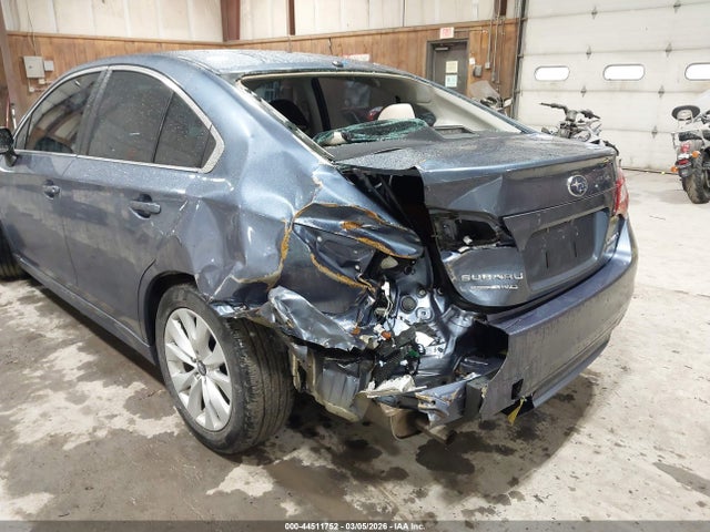 44511752 :رقم المزاد ، 4S3BNAB6XH3003290 vin ، 2017 Subaru Legacy 2.5i مزاد بيع