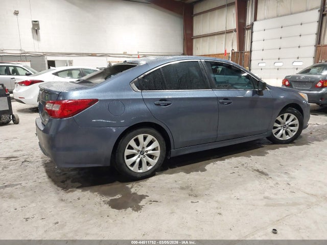 44511752 :رقم المزاد ، 4S3BNAB6XH3003290 vin ، 2017 Subaru Legacy 2.5i مزاد بيع
