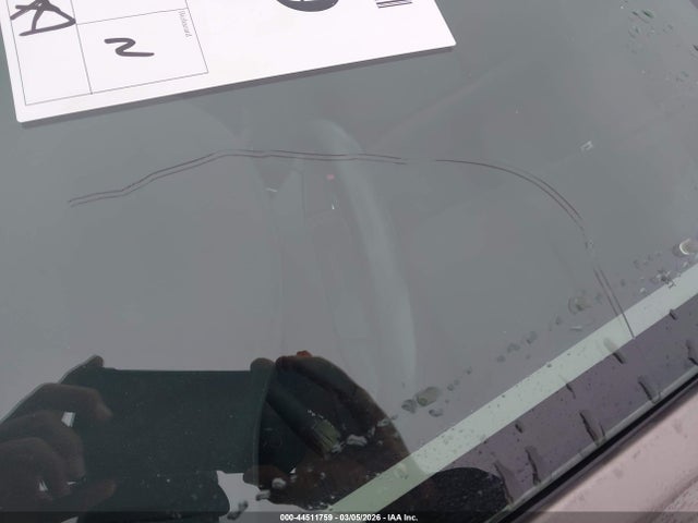 2T1BURHE7JC096699 Toyota COROLLA LE