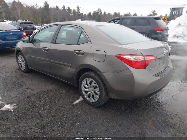2T1BURHE7JC096699 Toyota COROLLA LE