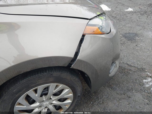 2T1BURHE7JC096699 Toyota COROLLA LE