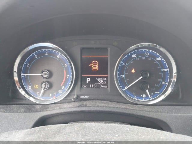 2T1BURHE7JC096699 Toyota COROLLA LE