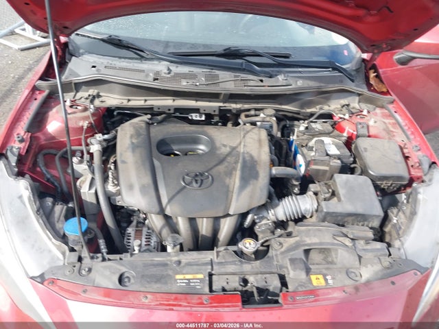 3MYDLBYV2KY524541 Toyota YARIS LE