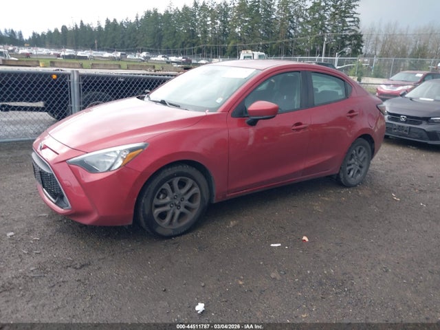 3MYDLBYV2KY524541 Toyota YARIS LE