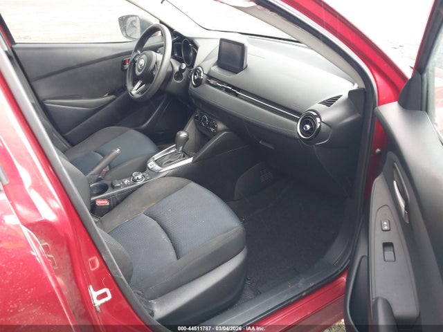 3MYDLBYV2KY524541 Toyota YARIS LE