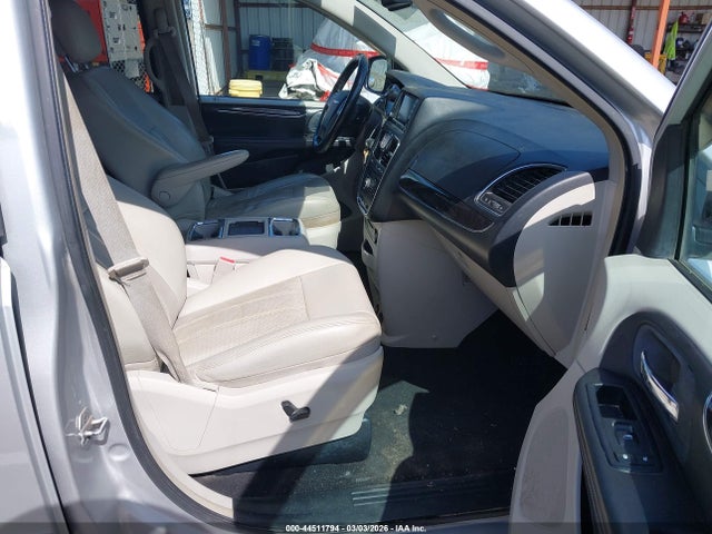 2011 CHRYSLER TOWN & COUNTRY 2A4RR8DG4BR614362 Photo 4