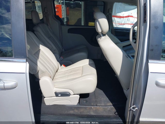 2011 CHRYSLER TOWN & COUNTRY 2A4RR8DG4BR614362 Photo 7