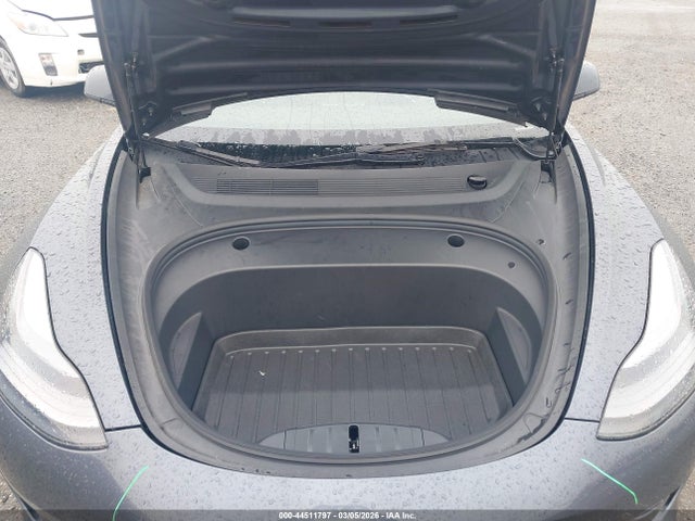 Продажа на аукционе авто 2022 Tesla Model 3 Long Range Dual Motor All-wheel Drive, vin: 5YJ3E1EB9NF255799, номер лота: 44511797