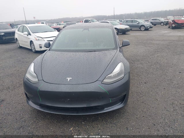Продажа на аукционе авто 2022 Tesla Model 3 Long Range Dual Motor All-wheel Drive, vin: 5YJ3E1EB9NF255799, номер лота: 44511797