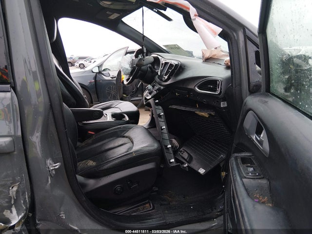 Продаж на аукціоні авто 2020 Chrysler Pacifica Touring L Plus, vin: 2C4RC1EG4LR232900, номер лоту: 44511811