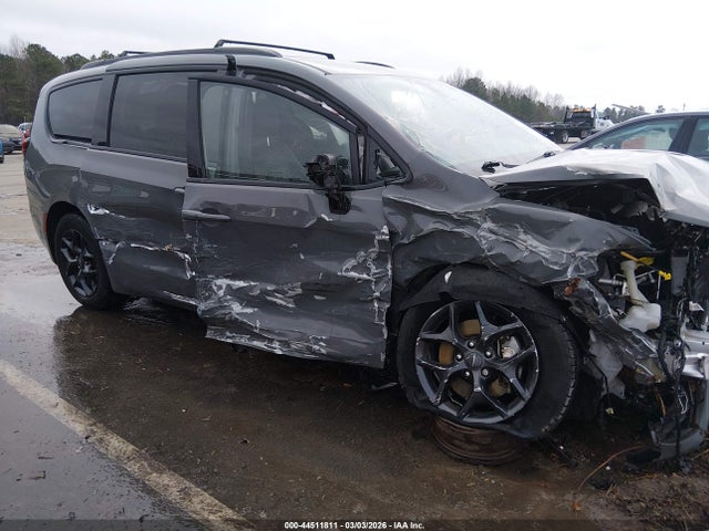 Продаж на аукціоні авто 2020 Chrysler Pacifica Touring L Plus, vin: 2C4RC1EG4LR232900, номер лоту: 44511811