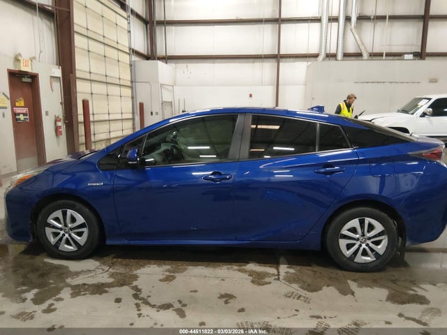 Toyota Prius Three 2016 JTDKARFU3G3510761 Image 14
