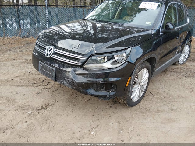 44511828 :رقم المزاد ، WVGBV3AX0EW556316 vin ، 2014 Volkswagen Tiguan Sel مزاد بيع
