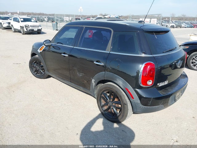 2013 MINI COUNTRYMAN WMWZB3C52DWM08879 Photo 2