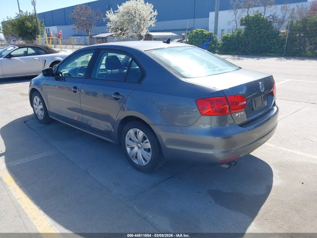 3VWD17AJ7EM398369 Volkswagen Jetta 1.8t Se