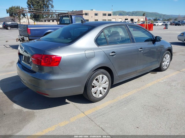3VWD17AJ7EM398369 Volkswagen Jetta 1.8t Se