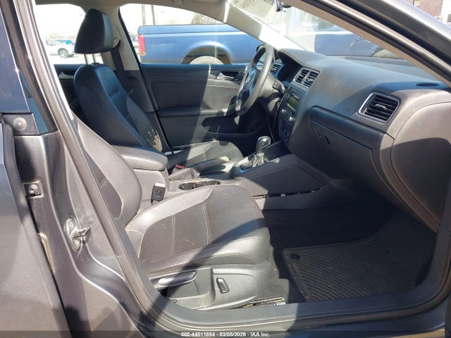 3VWD17AJ7EM398369 Volkswagen Jetta 1.8t Se