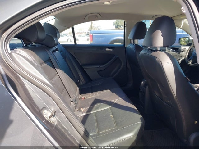 3VWD17AJ7EM398369 Volkswagen Jetta 1.8t Se