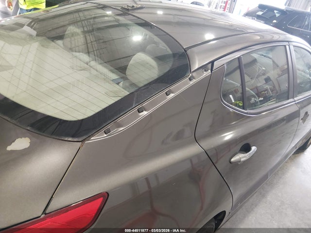 5XXGM4A70FG360379 KIA Optima Lx
