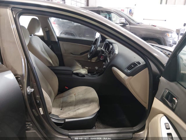 5XXGM4A70FG360379 KIA Optima Lx
