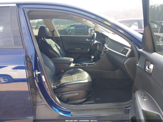 2019 KIA OPTIMA 5XXGT4L34KG289937 Photo 4