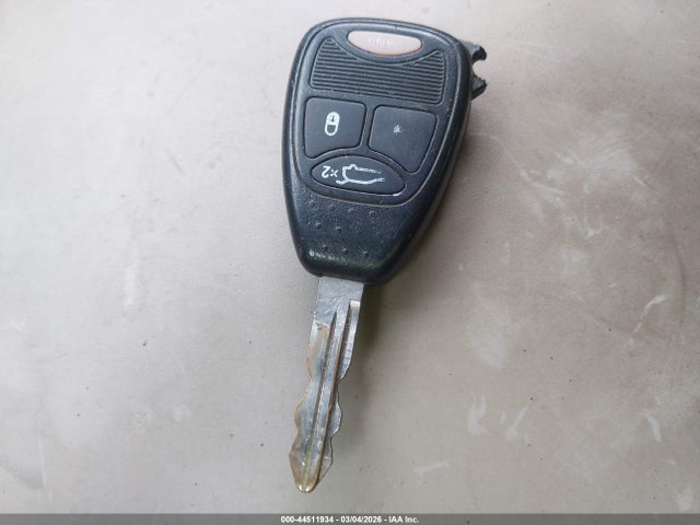 2005 Chrysler Pacifica მანქანა იყიდება აუქციონზე, vin: 2C4GF48455R572674, აუქციონის ნომერი: 44511934