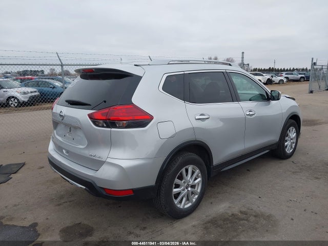 Nissan ROGUE SV 2017 5N1AT2MV0HC847460 Image 4