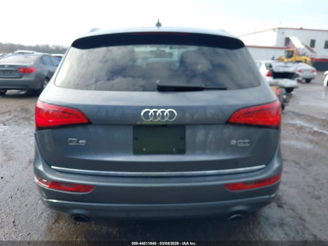 2015 Audi Q5 2.0t Premium მანქანა იყიდება აუქციონზე, vin: WA1LFAFPXFA013731, აუქციონის ნომერი: 44511948