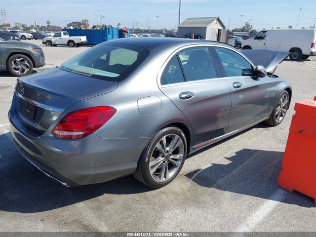 55SWF4JB0HU225935 Mercedes-Benz C 300