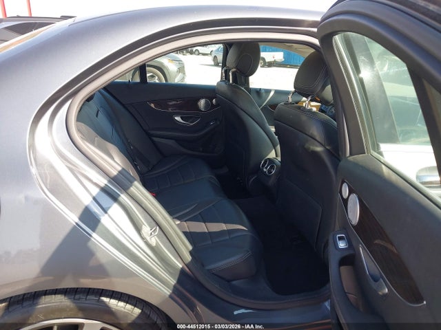 55SWF4JB0HU225935 Mercedes-Benz C 300