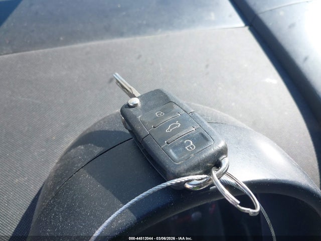 2001 VOLKSWAGEN NEW BEETLE 3VWCK21C91M462421 Photo 10