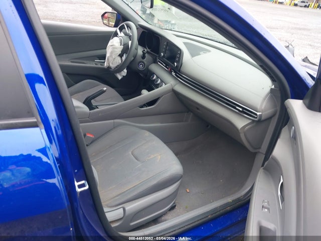 KMHLL4AG0MU138056 Hyundai ELANTRA SE