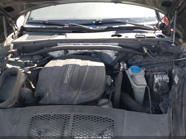 44512072 :رقم المزاد ، WP1AA2A59JLB11135 vin ، 2018 Porsche Macan مزاد بيع